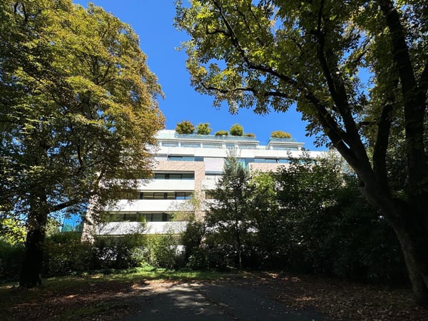 Premium class apartment with terrace in Geneva 2