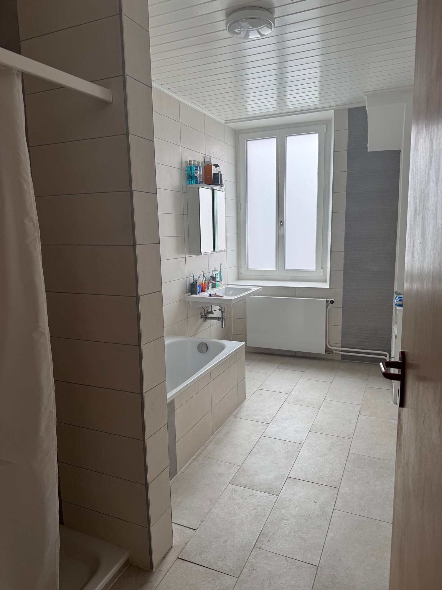 Bild Reprise de bail appartement de 2.5 pièces et demi de 140m2