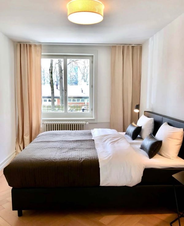 Hallo, Wir haben Zimmer in Zürich 1