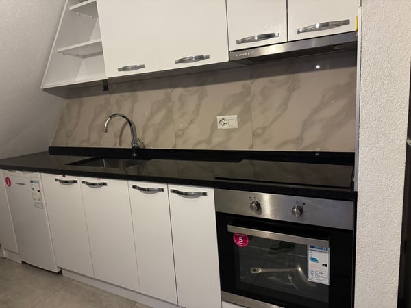 Schöne 1½-Zimmer-Wohnung mit großer Terrasse in Biel/Bienne 1