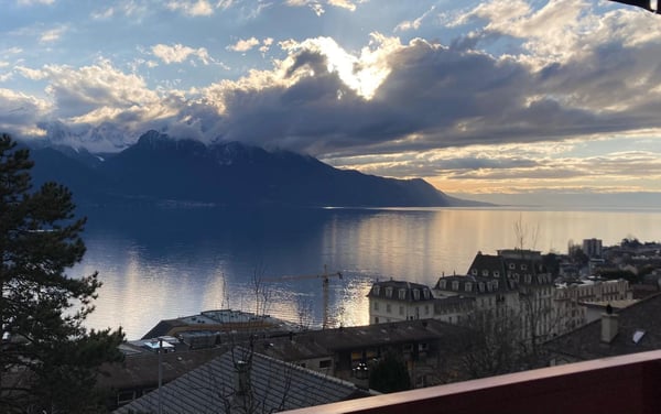 À louer dès le 1er novembre 1015 à Montreux centre 2
