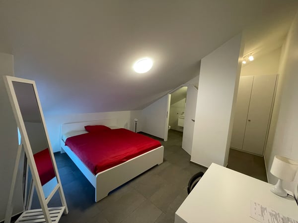 Chambre meublée à louer 3