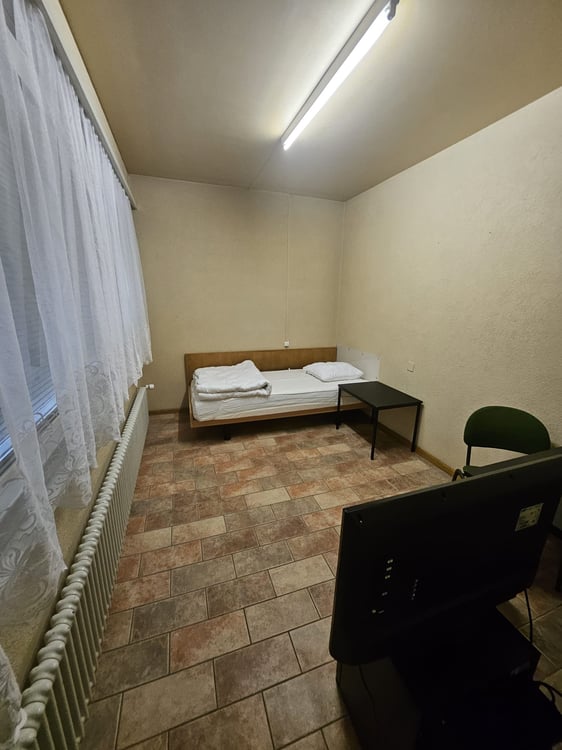 CHAMBRE MEUBLEE A LOUER A SIERRE 1