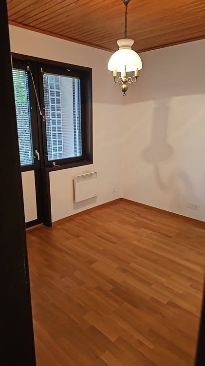 1 pieces independant avec grand jardin 3