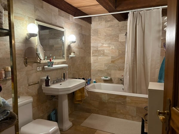 2½ pièces dans un manoir historique à Colombier Neuchâtel 2