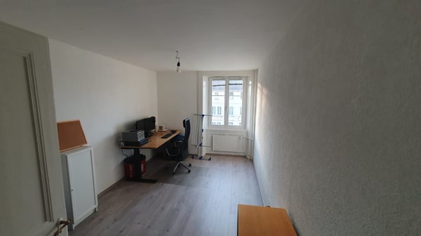 Centre-ville avec place de parc ! 5