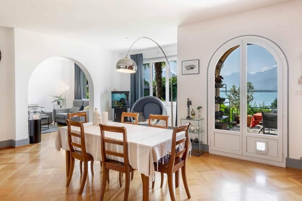 Maison de trois appartements avec une vue imprenable lac 2