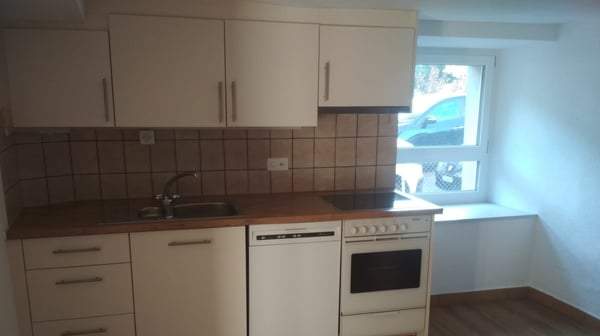 Mümliswil: Schöne 1.5 Zi. Wohnung, im EG mit Hof und Balkon 2