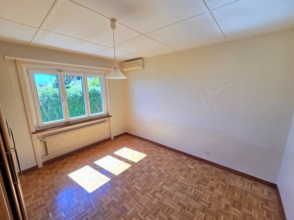 Charmante maison individuelle avec vue  à Hauterive 4