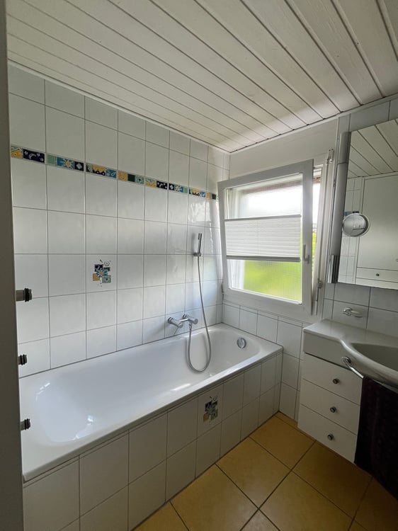 Chambre à louer à Colombier proche des transports publics 3