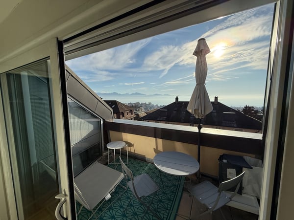 joli appartement  avec vue sur le lac 3