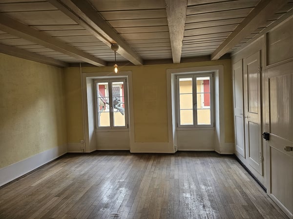 Maison et un local commercial à louer