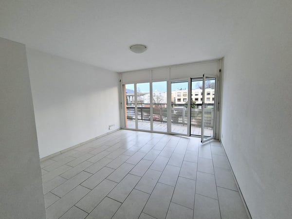 Chiasso-Balerna, vendo 1.5 di reddito 5