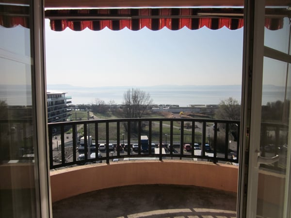 Chambre meublée lumineuse en colocation 1