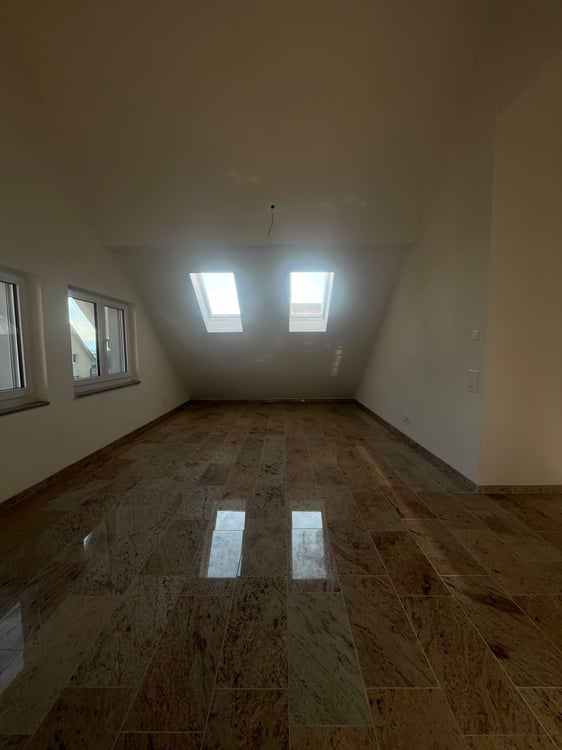 Neugebaute Wohnung zu vermieten 4