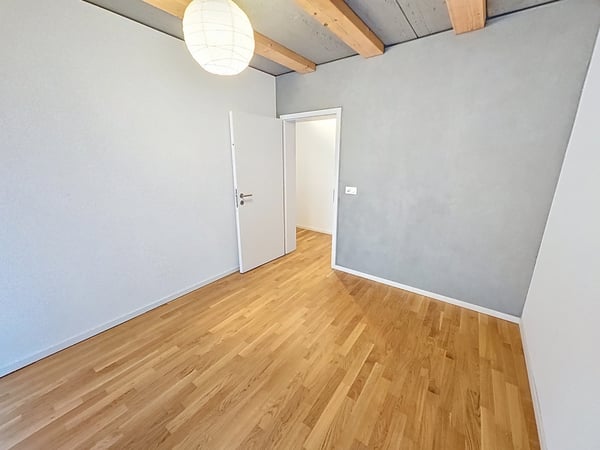 REPRISE BAIL - 1 pièces de 71 m2 à louer 12