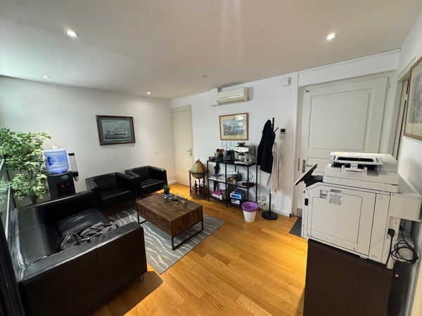 Bureau a partager au centre ville 1