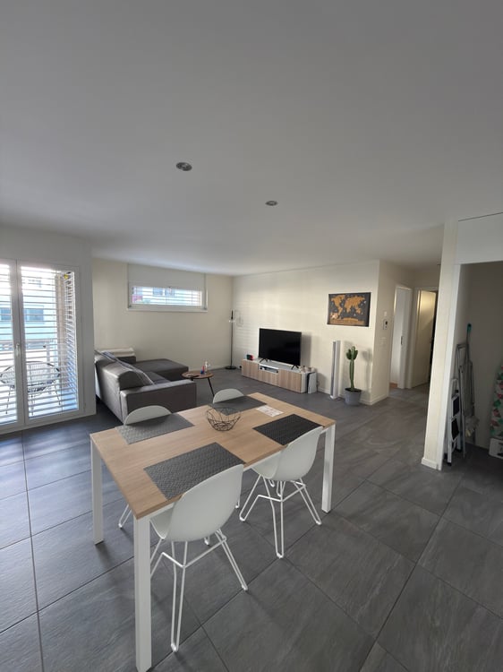 1.5 à louer centre ville Sion 3