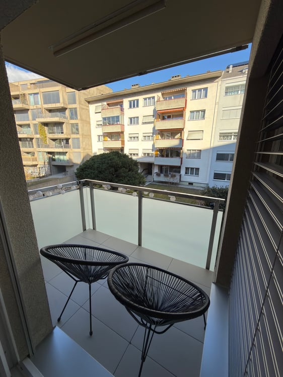 1.5 à louer centre ville Sion 1