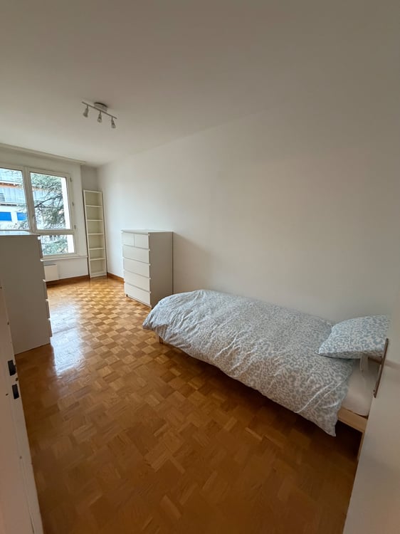 Sous-location d?un grand 1 pièces avec balcon 5