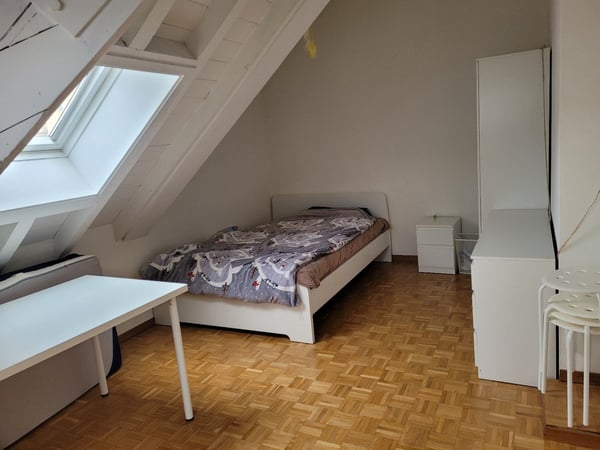 Charmant appartement 1.5 pièces mansardé dès février 2026 4