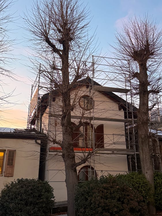 Petite Maison atypique sur 3 étages à louer 5