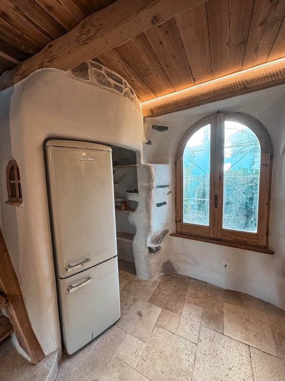 Petite Maison atypique sur 3 étages à louer 3