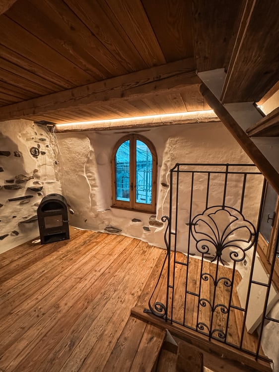 Petite Maison atypique sur 3 étages à louer 4