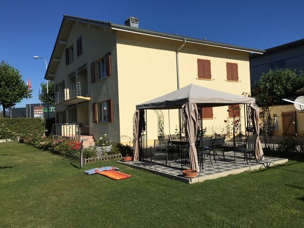 Apparemment 1.5 pièces 5