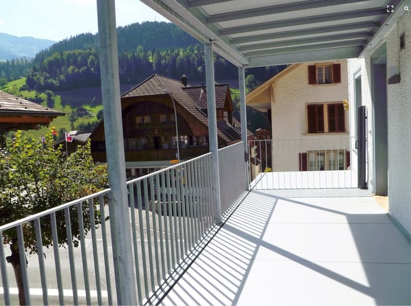 Helle, renovierte 1 1/2-Zi-Wohnung mit Balkon zu vermieten 4