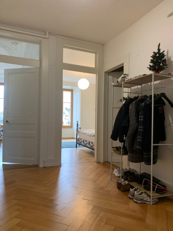 Chambre dans une colloque à 3 3