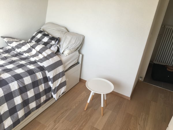 Au centre Nyon, jolie chambre dans logement en colocation 3