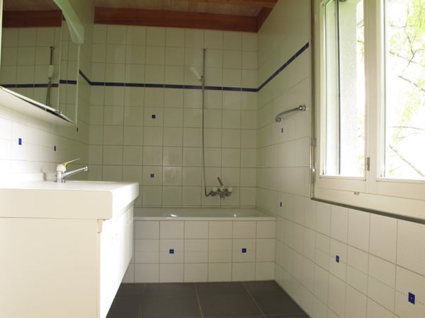 Grosszügiger Hausteil an sonniger, ruhiger Lage 5