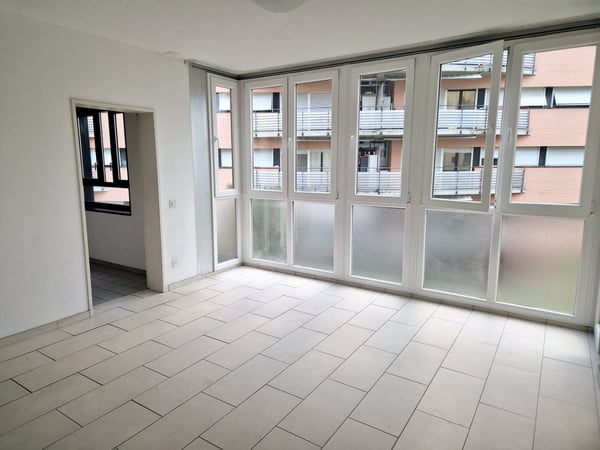 privato affitta 1.5 locali a Balerna, con posteggio 5