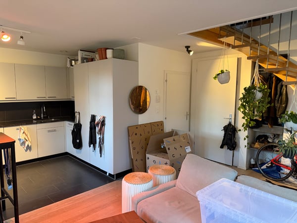 Charming 1.5-Room Apartment in Central Lausanne 4