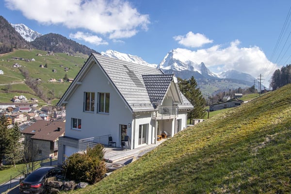 Exklusive Villa in Aussichtslage mit Sauna und Hotpot 1