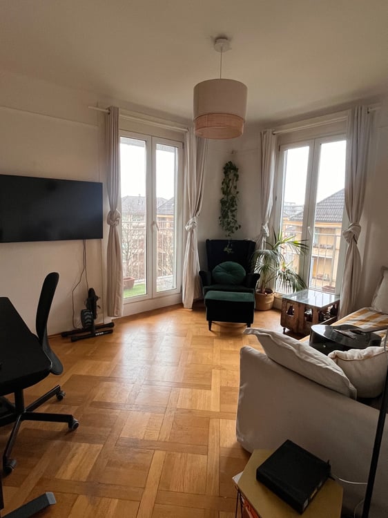 Reprise se bail - 1.5 pièces sous gare 1