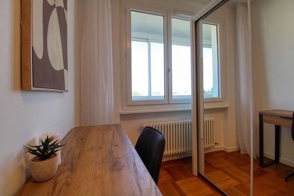 Spacieux appartement 2 pièce Meublé 7m² 3