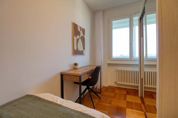 Spacieux appartement 2 pièce Meublé 7m² 2