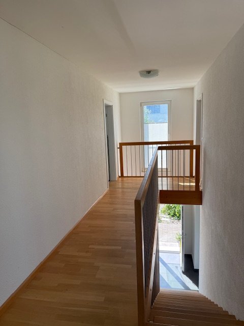 Freistehendes Einfamilienhaus mit Garten 2