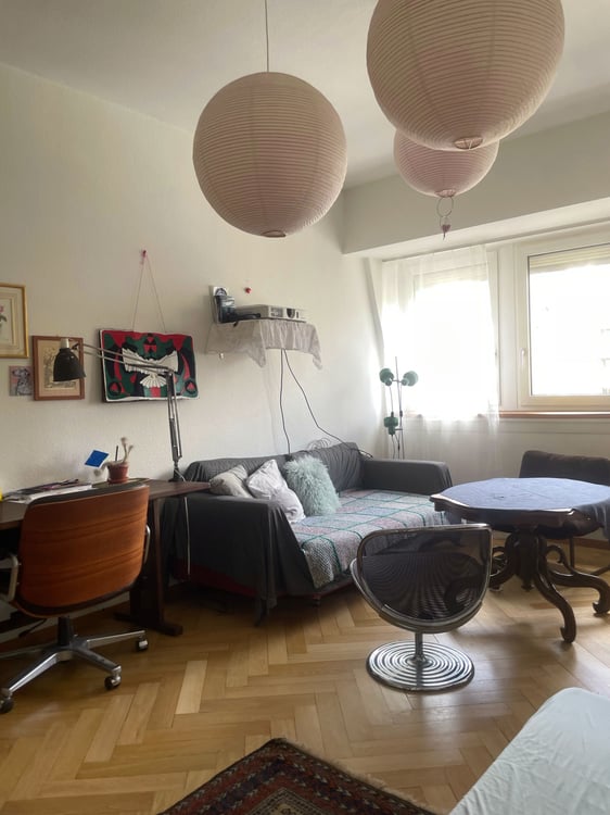 Chambre lumineuse en sous-location (pour une courte durée) 2