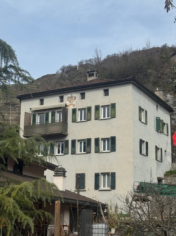 Appartement 77 m² + Grenier 91 m² à rénover 2