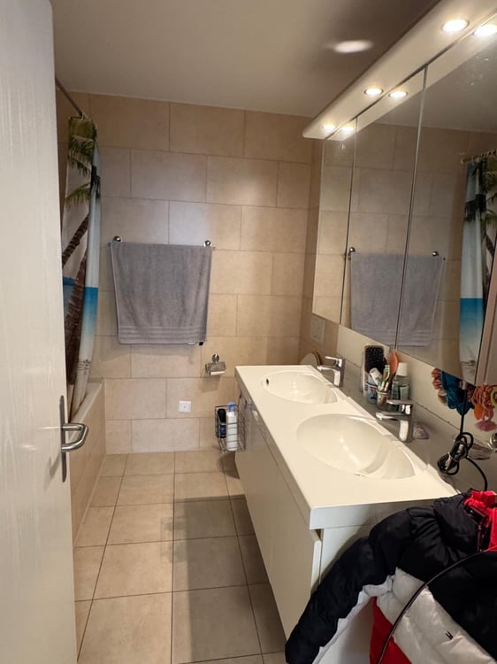 Apparemment à louer de 3,5 avec 2wc et un cave! 5