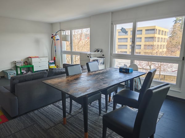 Moderne 1.5-Zimmer-Wohnung mit Balkon und Garage in Bern 1