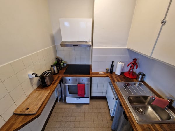 Grand studio ouvert de 10m² aux Eaux-Vives 3