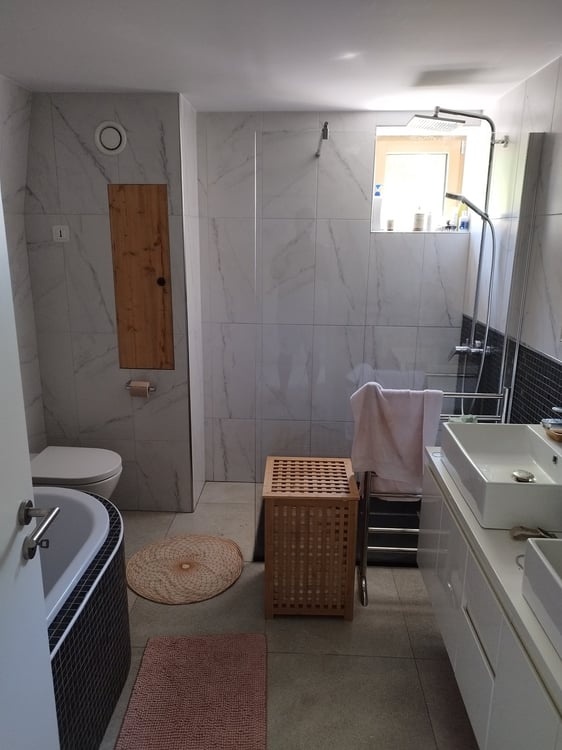 1 Bed 1 Bath Apartment/condo 4