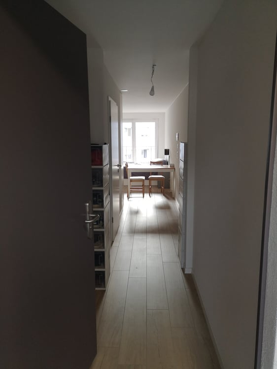 Joli appartement de 2.5 pièces à RENENS Village. 5