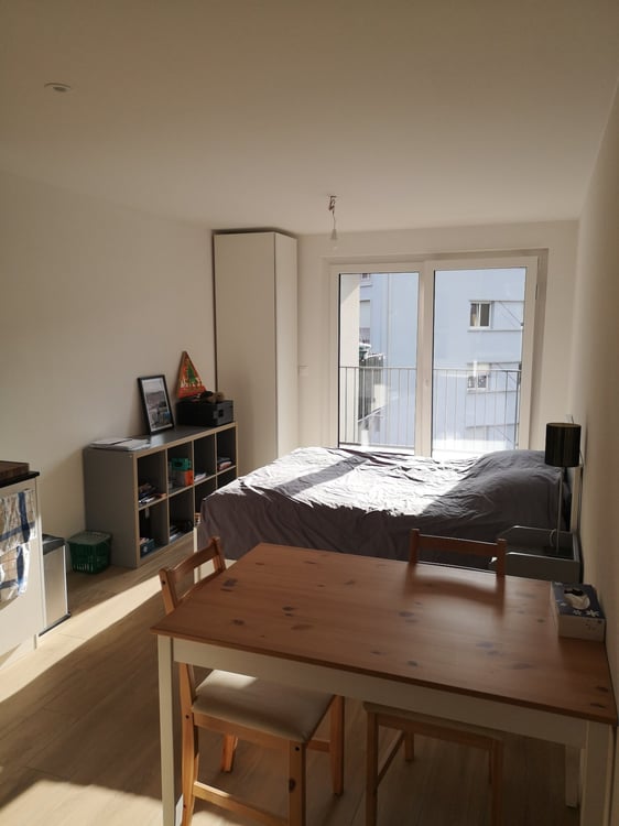 Joli appartement de 2.5 pièces à RENENS Village. 2