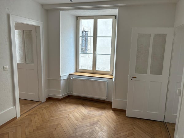 Delémont - Appartement rénové de 1 pièces (9 m1) au rdc 4