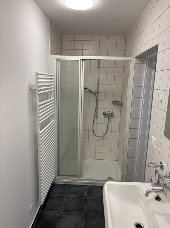 Delémont - Appartement rénové de 1 pièces (9 m1) au rdc 5